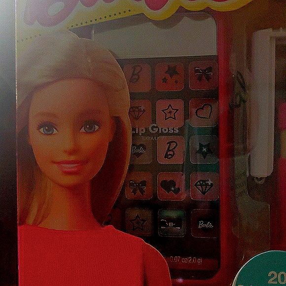 (NOT FOR SALE) Barbie Selfie Essentials - Picture 4 of 4